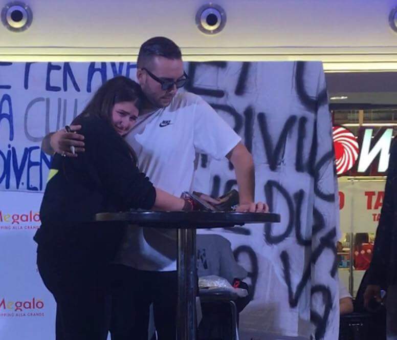 BrigaStaff's tweet photo. @MattiaBriga Ieri A Chieti #TalentoInstoreTour Oggi Arriva A #Senigallia Cc Auchan h17.30 #talento https://t.co/EmxlFNmTll