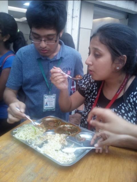 divya_thakkar97's tweet photo. Coz divya doesn't share food😂😂#Insight17 #WorldFoodDay #WFD2016 #FoodForLife #BestFoodMemory #FoodDay @nminsight https://t.co/M9jDnnSn5l