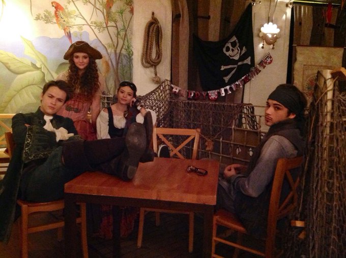 #fotoineditedelset #treannifa https://t.co/NIC5j4OnSZ<a href="/tag/fotoineditedelset"class="tags">#fotoineditedelset</a><a href="/tag/treannifa"class="tags">#treannifa</a>