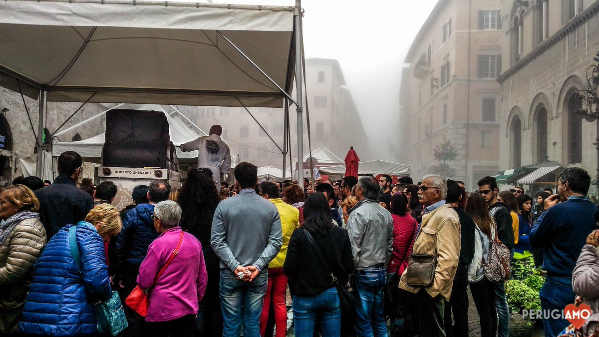 mattinata di #nebbia a #perugia per il primo week end di #Eurochocolate