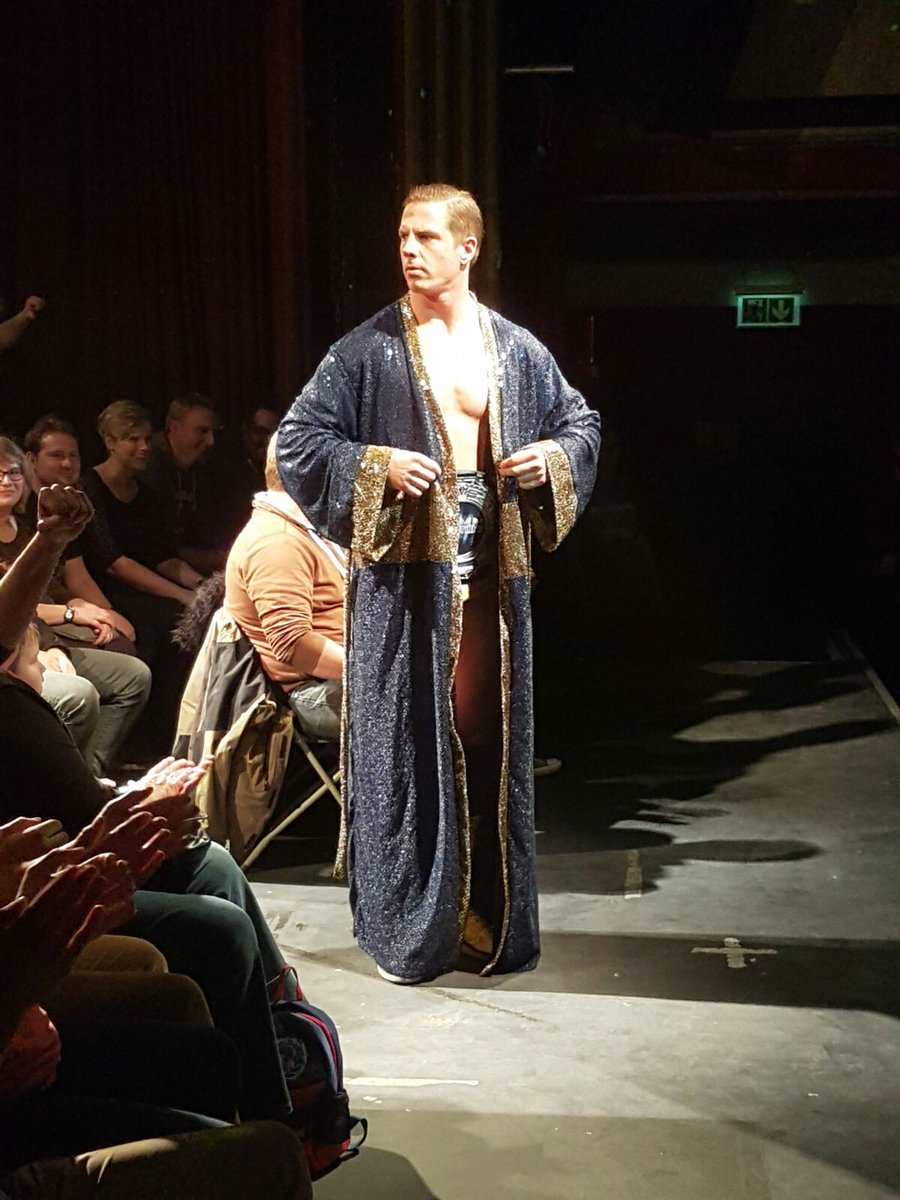 I like wrestling. <a href="/maxwrestling/">Maximum Wrestling</a>