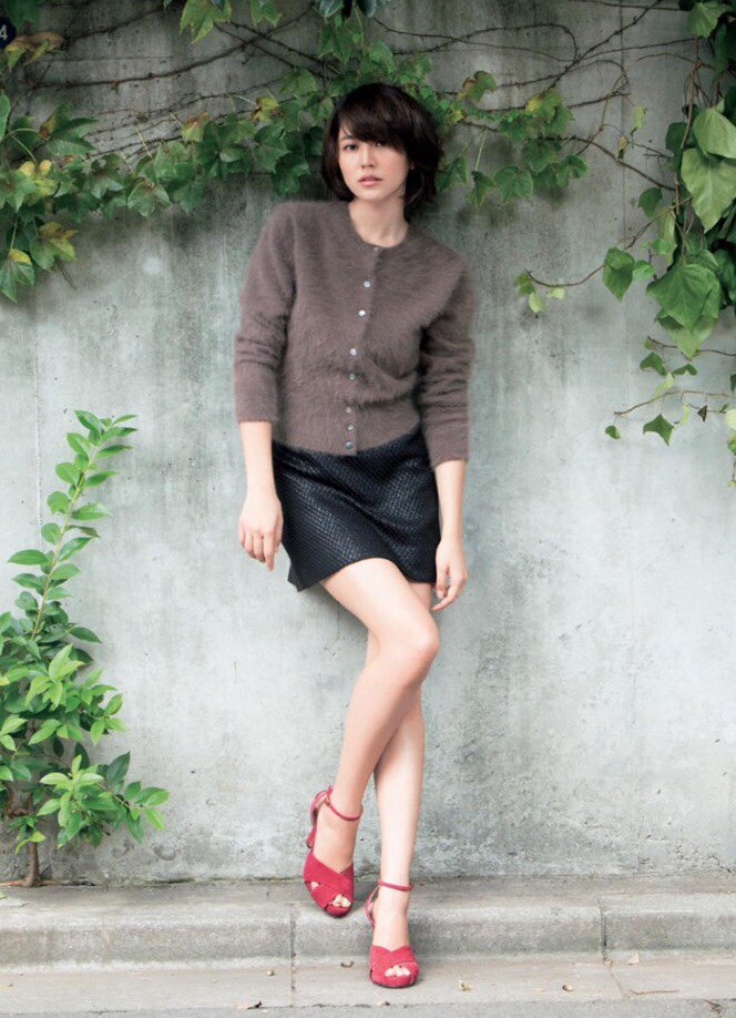 나가사와 마사미長澤 まさみ nagasawa masami 처음 본 것은 도시전설의 여자라는 드라마였던것 같아. 얼마전에 스무살의 연인이라는 드라마를 다시...