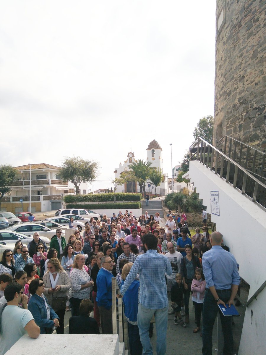HuelvaCastillos's tweet photo. Comenzamos la ruta en Torre almenara de #puntaumbria #descubretusfortalezas @coahuelva @anfora_grupo @cromacultura https://t.co/XRi9ul3nQu