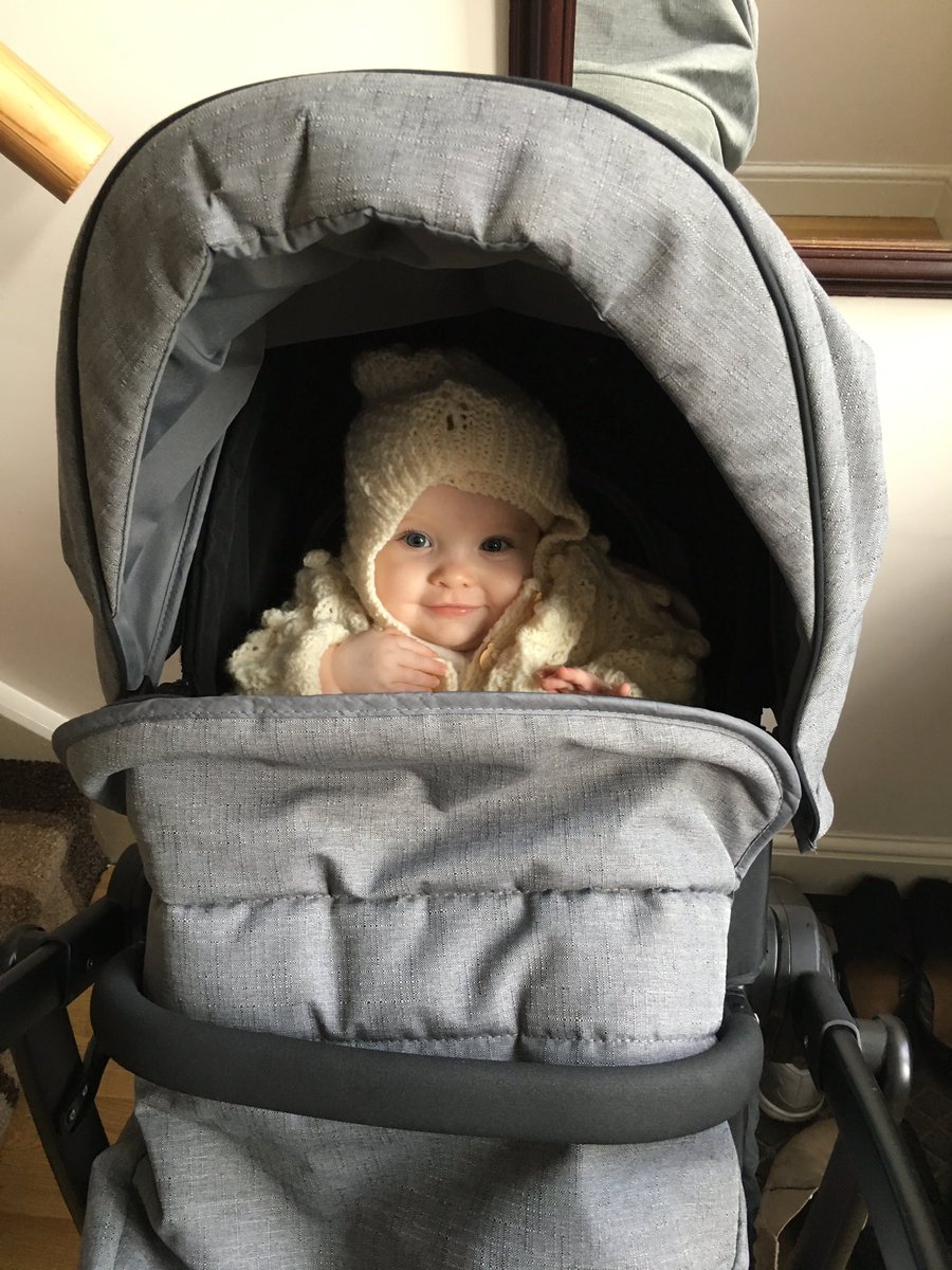 CarolineBarret7's tweet photo. Wrapped up ready for Sunday walks @hodge8 X https://t.co/n0eq6iw3tI