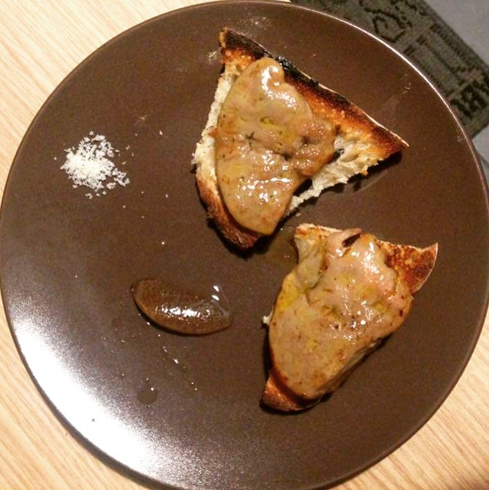 bjrlassiette's tweet photo. Bonjour l'assiette de #foiegras poêlé avec gelée de #gewurztraminer et fleur de sel
Bon app ;)
#bjrlassiette #bonapetit #food https://t.co/EYziQX18mu