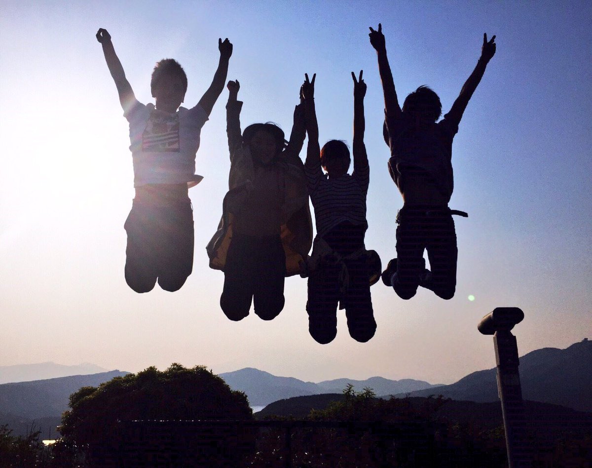 graphis_2015's tweet image. まだまだ参加者募集中…
▶︎▶︎▶︎GRAPHIS新入生歓迎会◀︎◀︎◀︎
📅10/27(木)
🕖19:30-
📍ACE (新宿)

サークル難民？！ボランティアしたい！イベント運営したい！大学生活充実させたい！…そんなあなたをお待ちしています🌞♪
お気軽にDMをください👋☺️💌