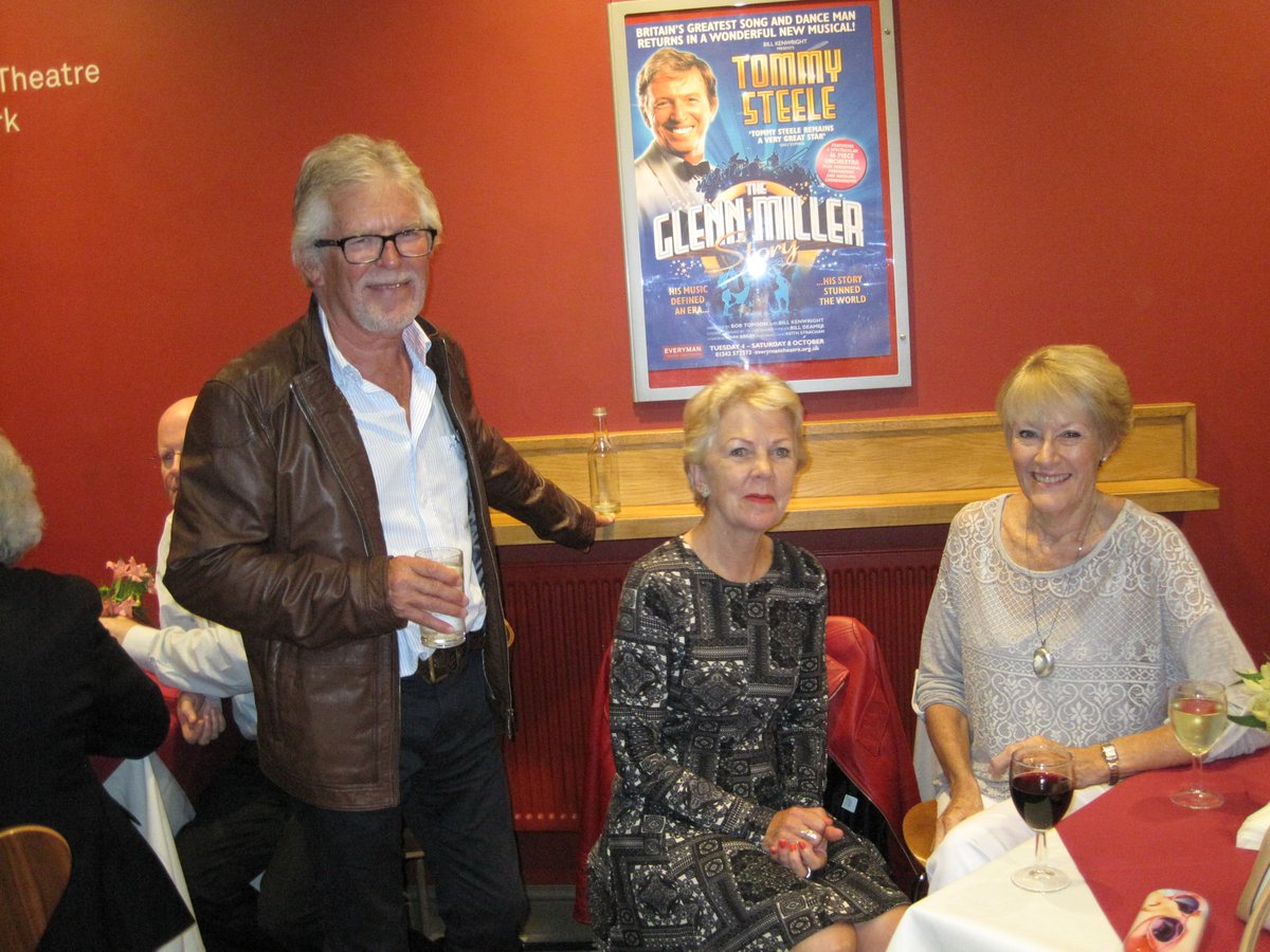 EverymanFriends's tweet photo. ETA members loved partying with the stars of #TheDresser at our after show party @Everymanchelt #JoinETAjoinIn https://t.co/GGGiwnDq6i