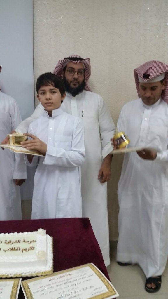 MOE_EPR_06_0141's tweet image. تكريم الطلاب المتفوقين

يتبع ...