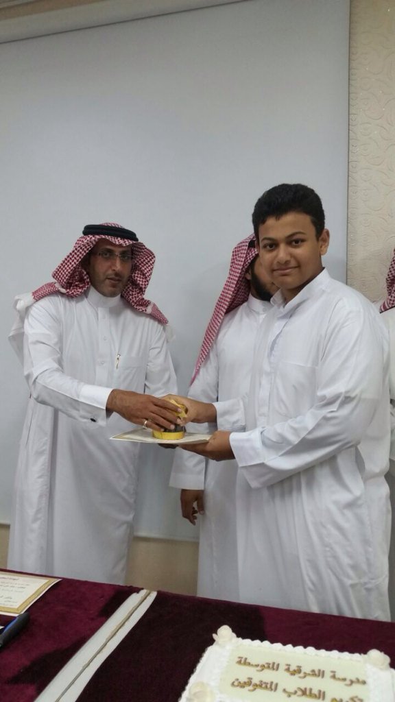 MOE_EPR_06_0141's tweet image. تكريم الطلاب المتفوقين

يتبع ...