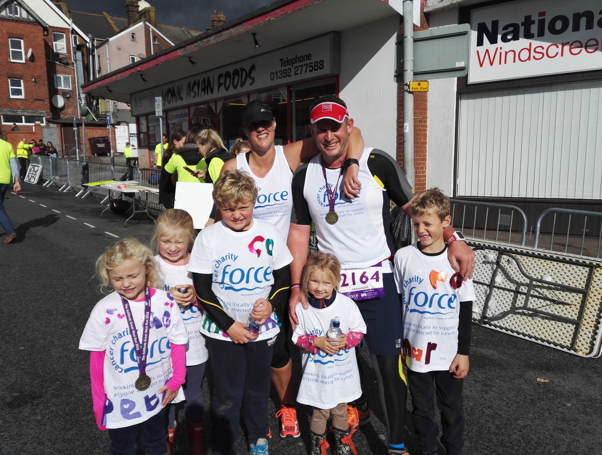 GreatWestRun's tweet image. From the fun run to the full #AshfordsGWR  So many people out there making a difference @forcecancer