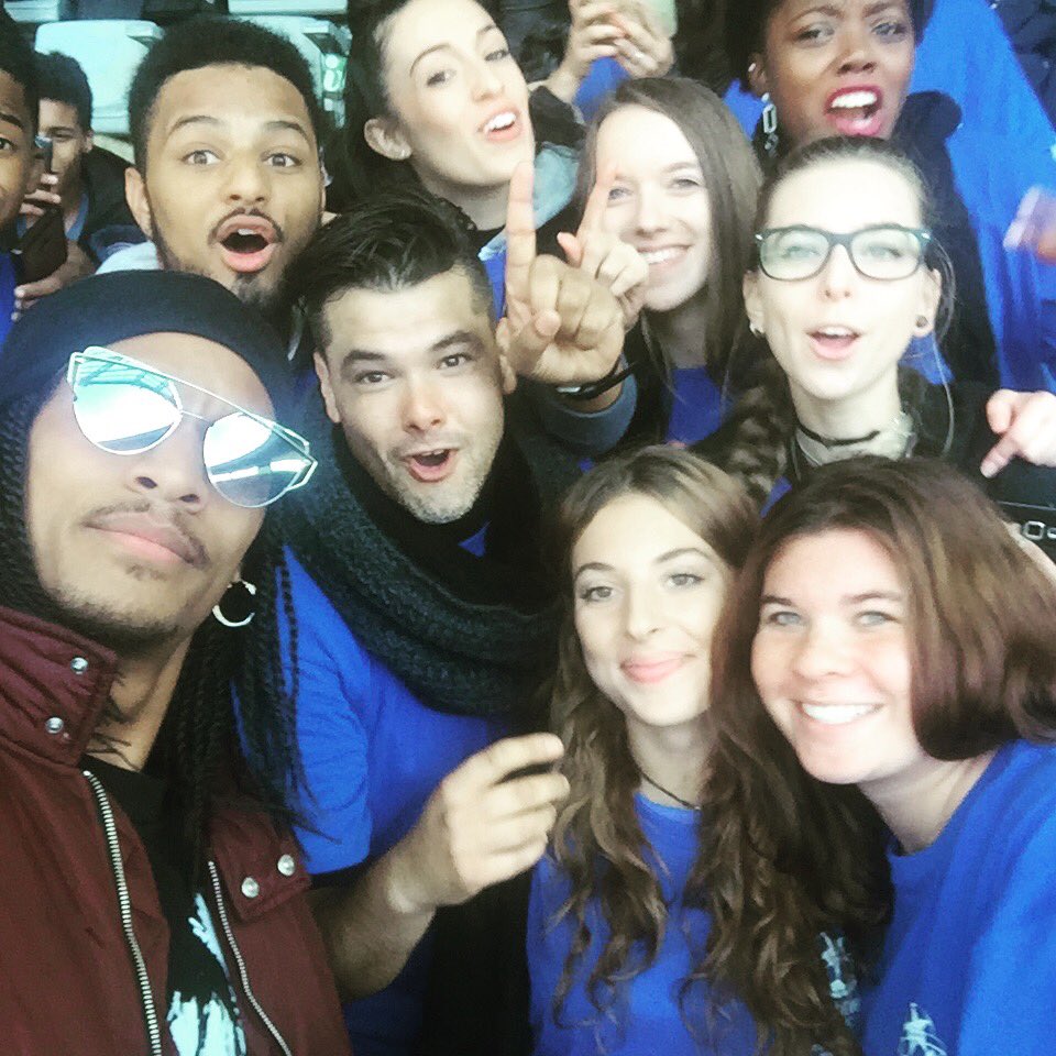 CDNschool's tweet photo. #cdnschool au stade france #nrik #lestwins https://t.co/kxxbQuNTTI