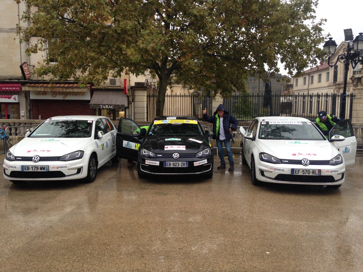 Lesjamaisconte1's tweet photo. #E_Rallye #Monaco #Volkswagen #E_Golf se classent 16ème, 19ème et 20ème. Elles sont allées au bout de cette très belle aventure. https://t.co/FY8UmSkTTP