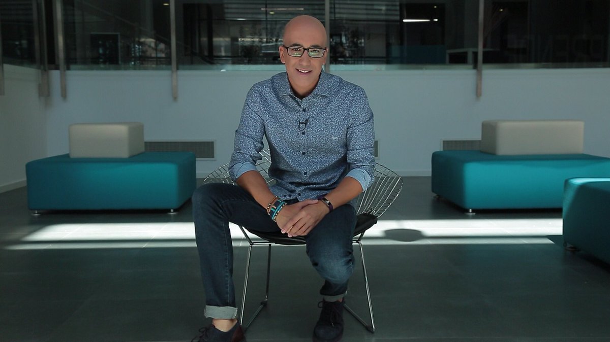 Me encanta esta foto <a href="/AtanasioCantero/">Atanasio D. Cantero🌅</a> d <a href="/juegodegadgets/">Juego de Gadgets</a> vaya estilazo.Total look <a href="/Harmont_Blaine/">Harmont & Blaine</a>