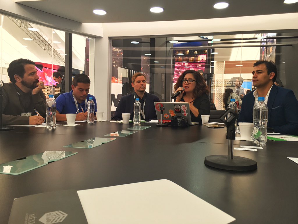 SEDATU_mx's tweet photo. En @WorldBikeForum que se realizará en #México impulsaremos la agenda de grupos ciclistas: @lachicaposmo #Hábitat3 https://t.co/TGv4bqpmVp