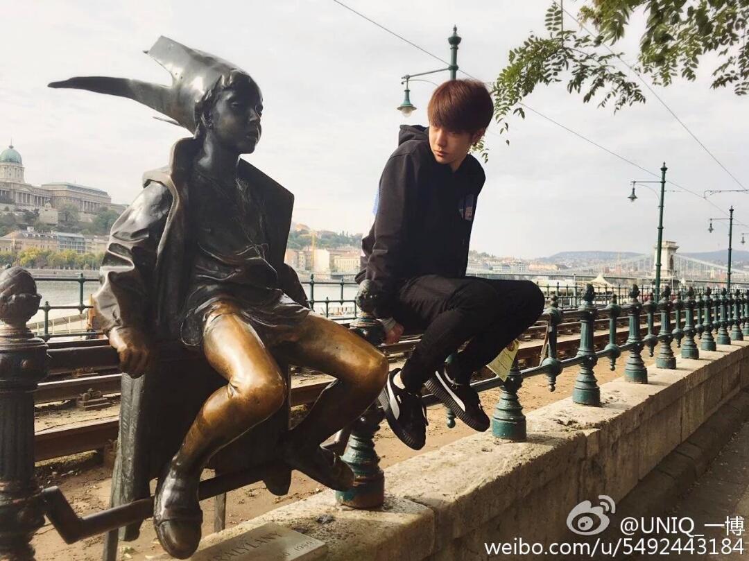 WangYiboPH's tweet photo. [PIC] 161017 #UNIQ #YIBO Weibo update

#2YearsWithUNIQ #UNIQDay https://t.co/vXXEFlbbCR