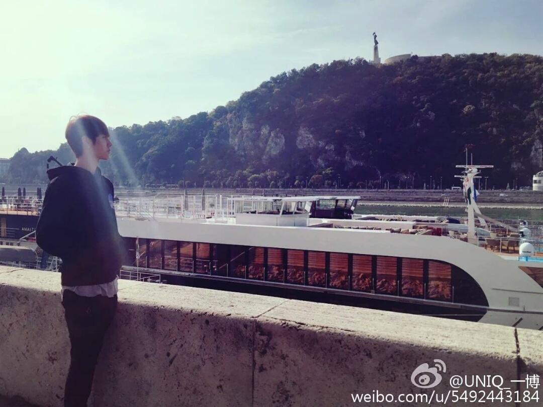 WangYiboPH's tweet photo. [PIC] 161017 #UNIQ #YIBO Weibo update

#2YearsWithUNIQ #UNIQDay https://t.co/IBTiiHis7L