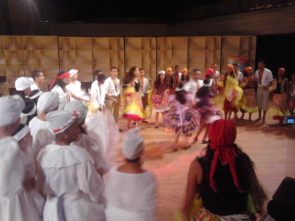 salainass's tweet photo. Gala Cultural en homenaje a los adultos mayores desde el @teresacarreno @DPresidencia @vice_social @magallyvina https://t.co/oi8jV3EANj