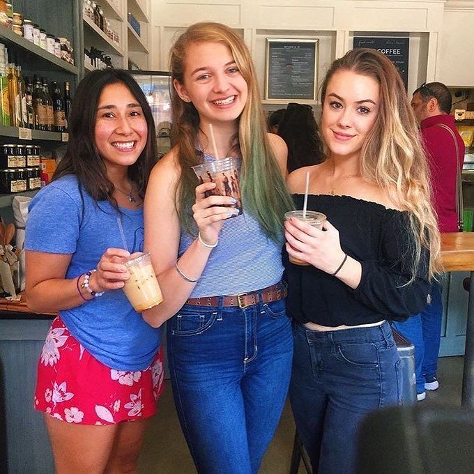 View image on Twitter