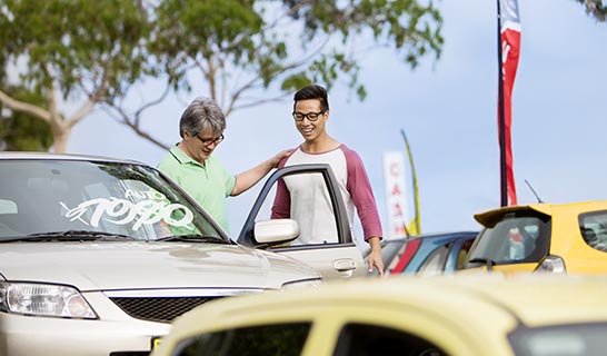 OMVIC's Car-Buying Tips for Students and Parents  bit.ly/2ecLGFg  <a href="/StudentLifeExpo/">Student Life Expo</a> <a href="/ONconsumer/">Consumer Protection Ontario</a>