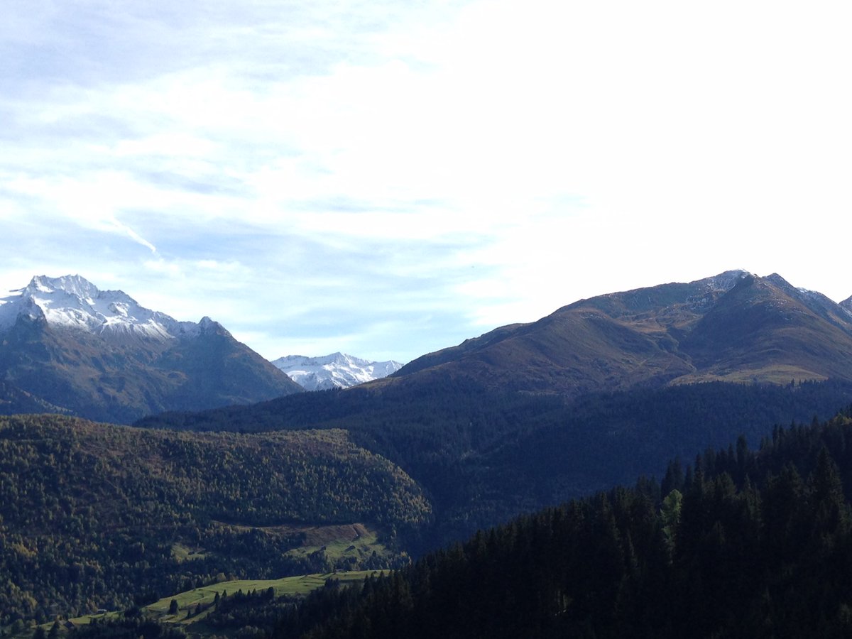 piushuon's tweet photo. Dieses Panorama 😎rechts #Pazzola, mitte #Scopi , links #Medelser Gletscher salids da mustér https://t.co/4bsFk9FQMS
