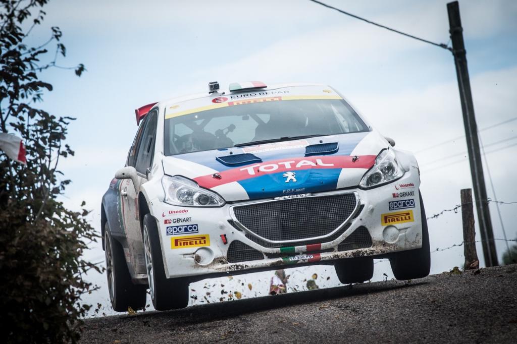 peugeotitalia's tweet photo. .@andreuccipaolo vince il #RallyDueValli16! Complimenti a Giandomenico Basso neo Campione Italiano Rally #peugeotsport https://t.co/damml0zzKF