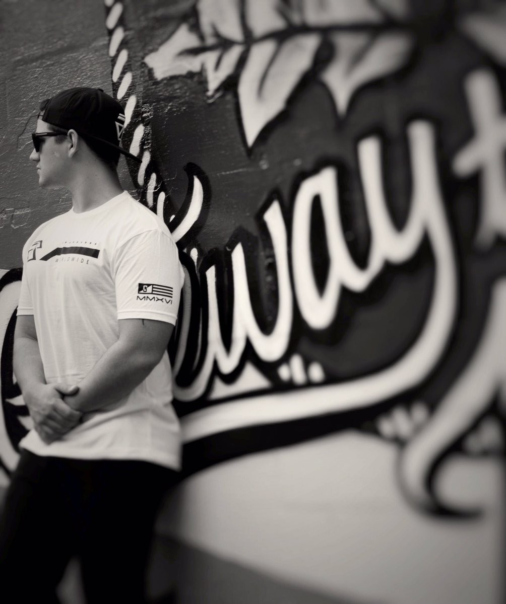 No matter where you are in the world you can make #gains 
*Use code Freeship for free shipping* gainsbros.com