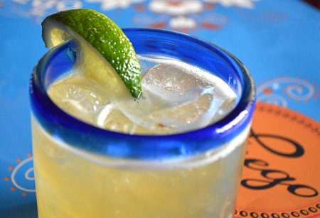 FuegoCocina's tweet photo. It's our very. last. day. Will you be coming by to say adios? #clarendon https://t.co/IqEHqWSTCD