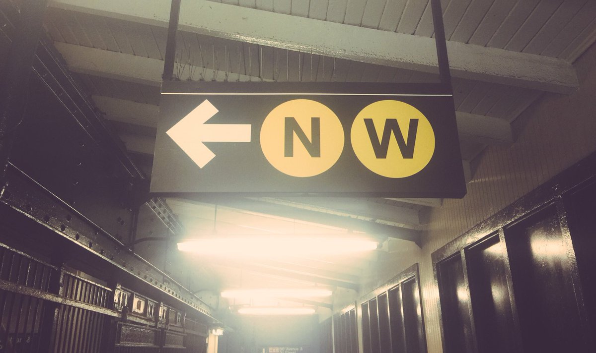 caryncast's tweet image. Welcome back, W! 👋🏽 It's been a long time ol' pal #astoria #queens #wtrain