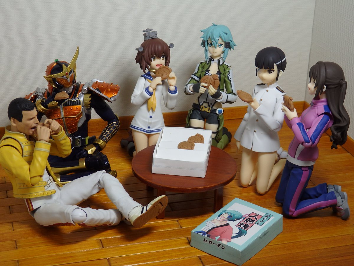 虎次郎 アクションフィギュアで遊ぶより小物を集めて遊ぶのが趣味です なんでakやミニチュアイベントとかによく行きます 因みに小物はガチャで集めることが殆どです