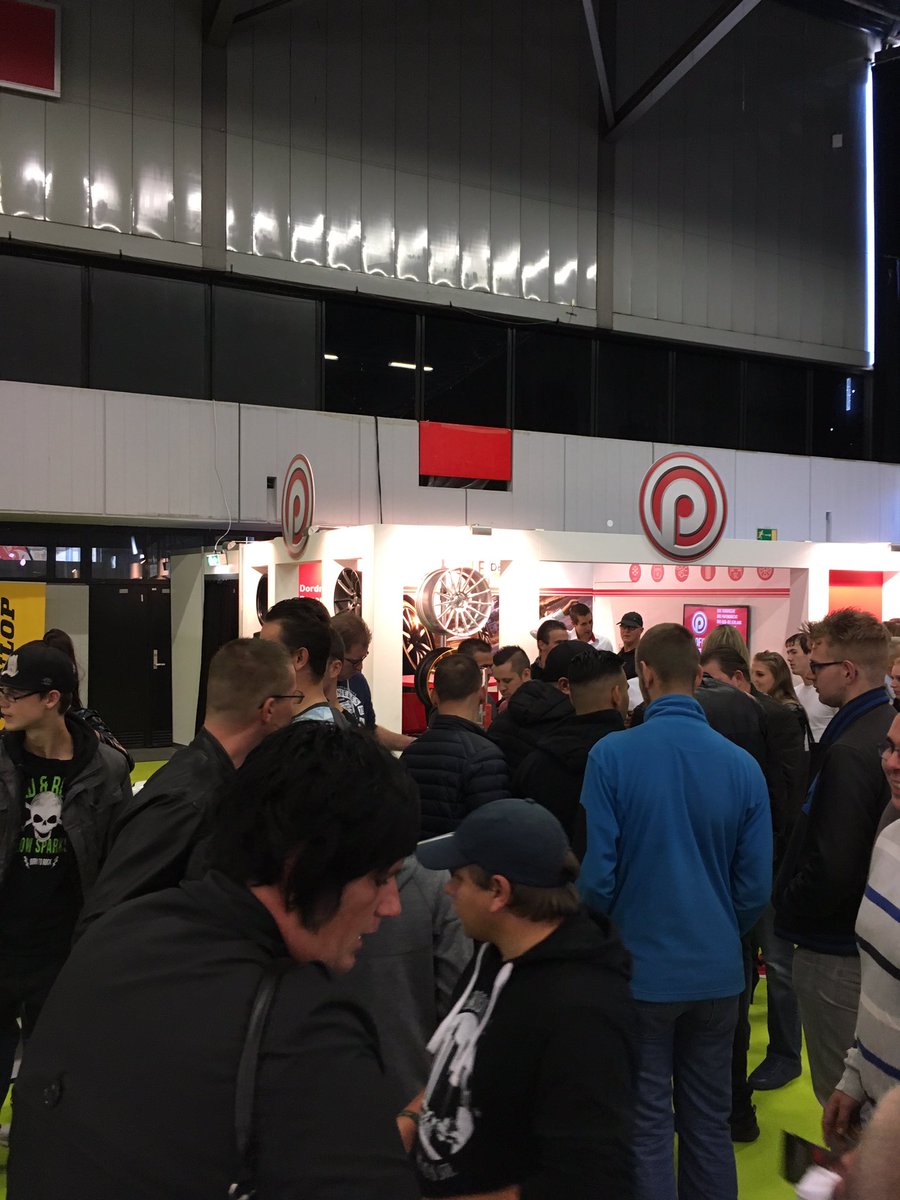 ProfilePdrecht's tweet photo. Mega drukte op @AhoyTuning  @ProfilePdrecht @ProfileNL https://t.co/SUuk9BgxrS