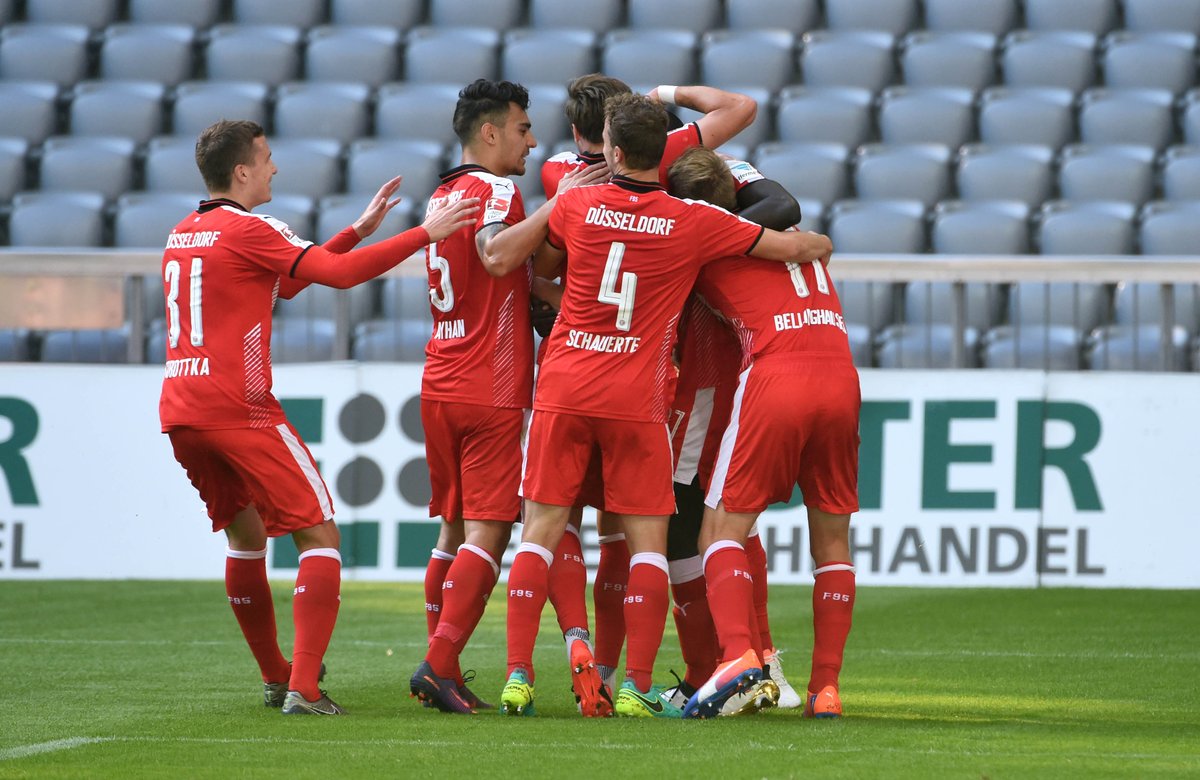 wzduesseldorf's tweet photo. 3:1 in München: @f95 feiert ersten Auswärtssieg. #M60F95 #f95
https://t.co/GkL1npiYWF https://t.co/TgTBKKmpXy