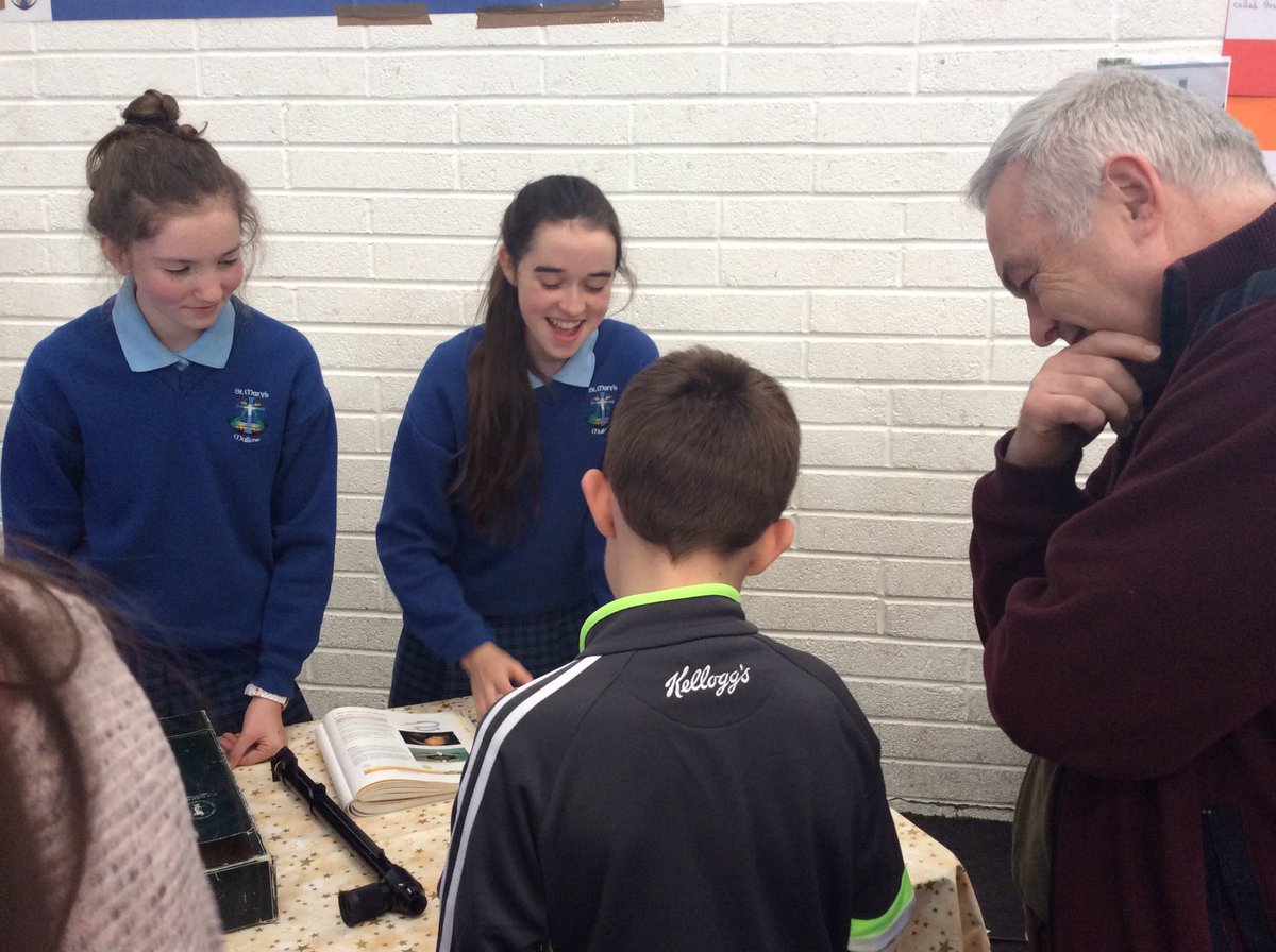 stmarysmallow's tweet photo. More from @stmarysmallow @MunsterSTEM. Busy afternoon of fun with Maths and Science. Something for everyone 👍 https://t.co/3PeqLmOFS5