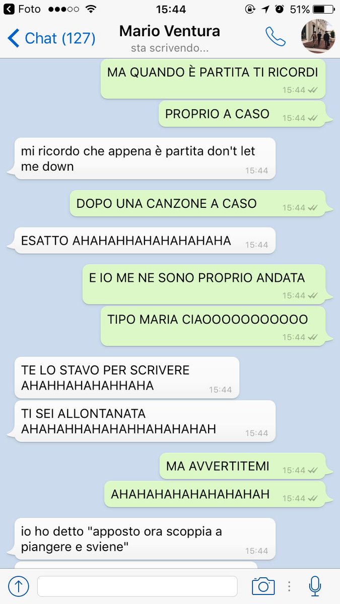 sofia_viscardi's tweet photo. la situa era circa così https://t.co/TNLvex5CFU
