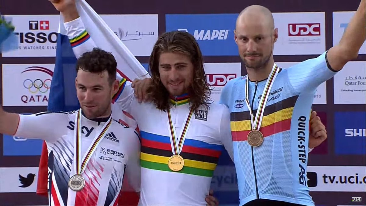 DansLaMusette's tweet photo. Sur ce podium : 4 titres de Champion du Monde, 43 victoires sur le TDF, 4 Paris-Roubaix, 4 Tours des Flandres (notamment). #UCIDoha2016 https://t.co/97WoV4UwHk