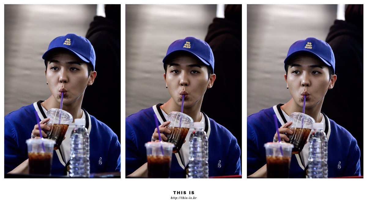 ❄️☕️

cfile25.uf.tistory.com/original/26279…