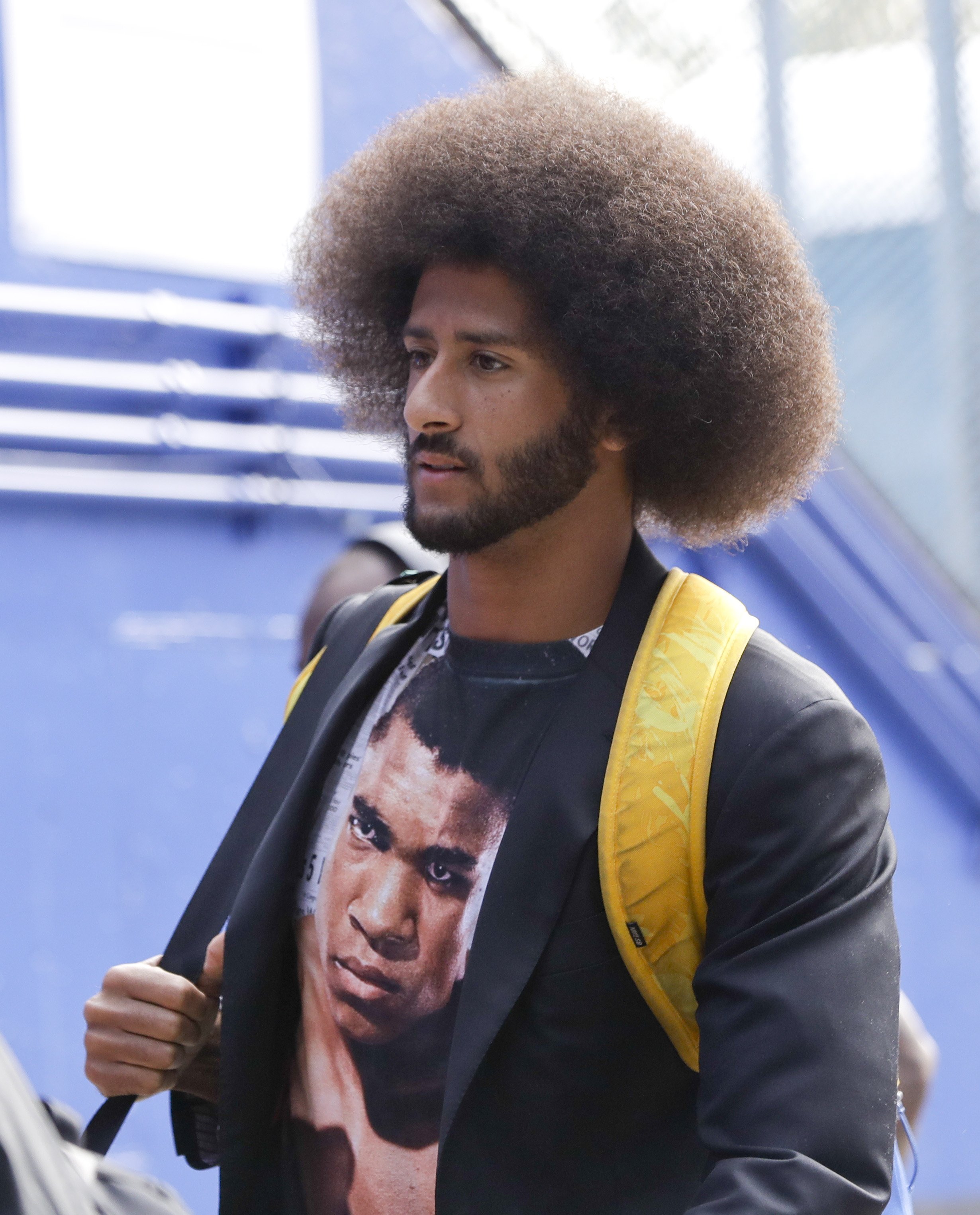 Colin kaepernick afro t shirt 2025