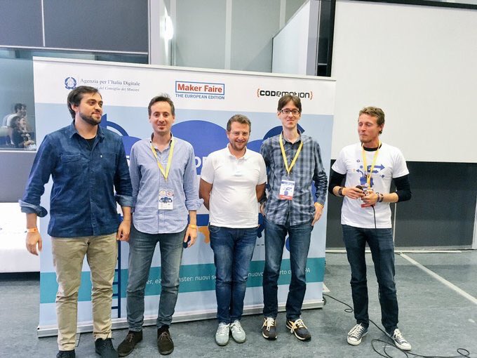 Premio della critica per l'idea di #blockchain sviluppata dal team IDChain #AgIDGovJam! Vi aspettiamo in #AgID