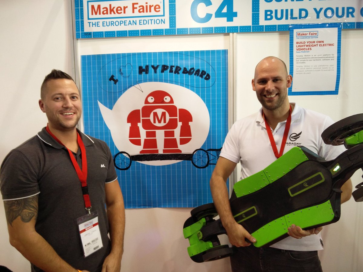 c_costel's tweet photo. #MFR16 Loves the #hyperboard @MakerFaireRome @faradaymotion #3dprinting #opensource #maker https://t.co/NRI7fSzYhJ