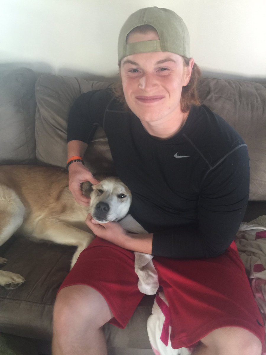 RustyFields58's tweet image. The bond of a kid and his dog!!@goob_fields15 @MonaFields22 @zbatton12 @gagemann3 @lizzy_fields22