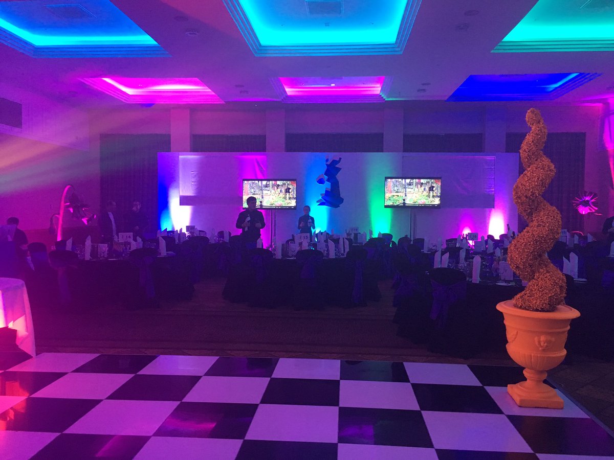 DTHGlasWesterw's tweet image. Our amazing Carrick Suite set for the Charlie &amp;amp; the Chocolate Factory themed dinner - fantastic job by the team @PreciseEventsuk #RoaldDahl