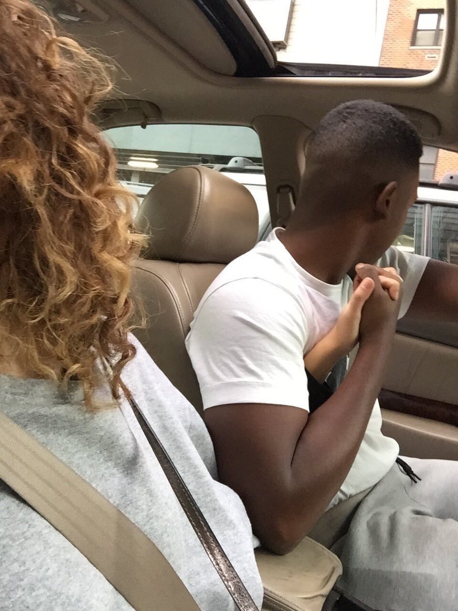 MJ_Backup98's tweet photo. Mood ; 😍😭😍How I'm trying to be 😏 https://t.co/4cdmZLeAvj