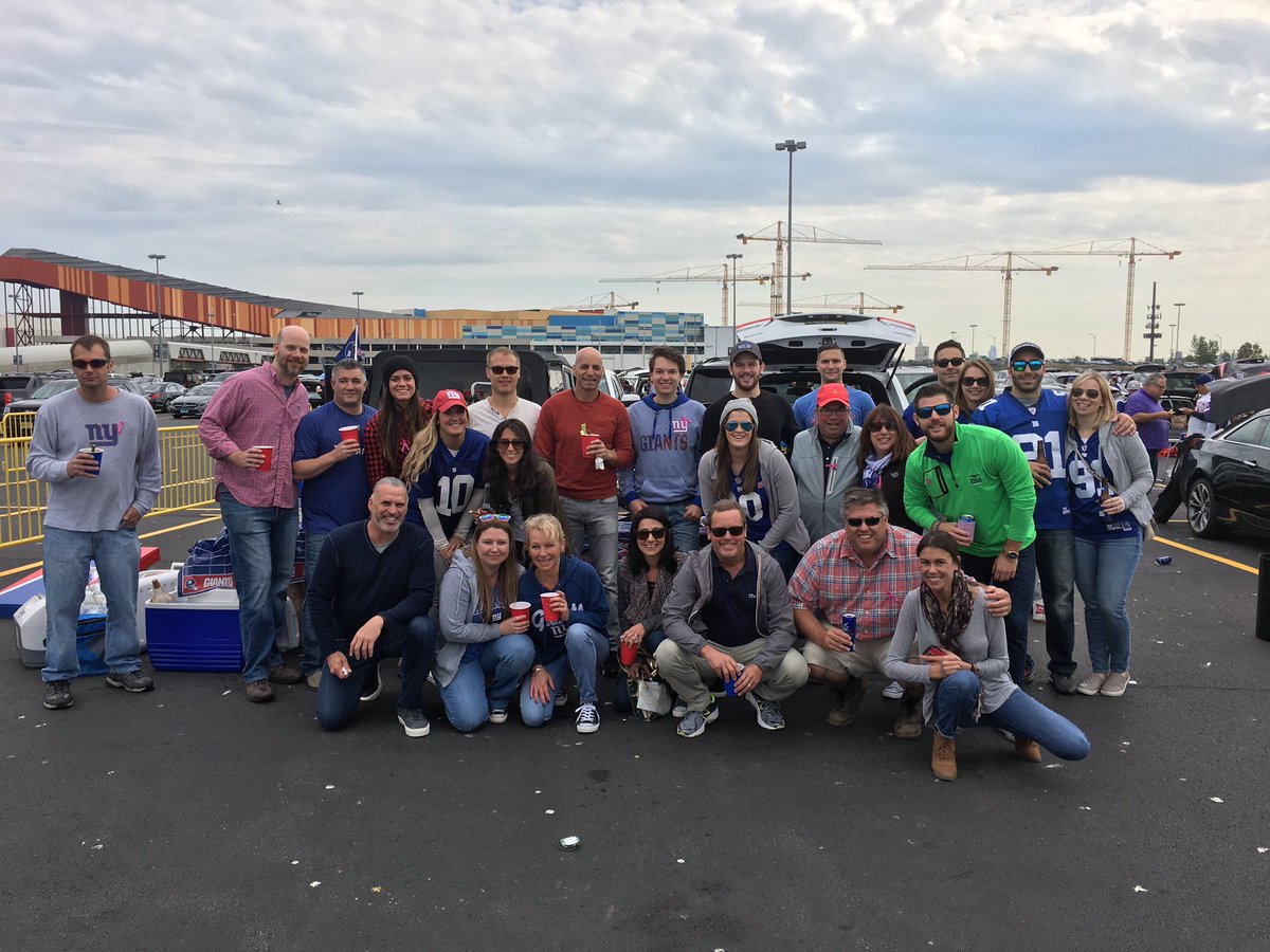 nmrr02's tweet photo. Schlesinger Assoc Tailgate https://t.co/wIscEPH4NP