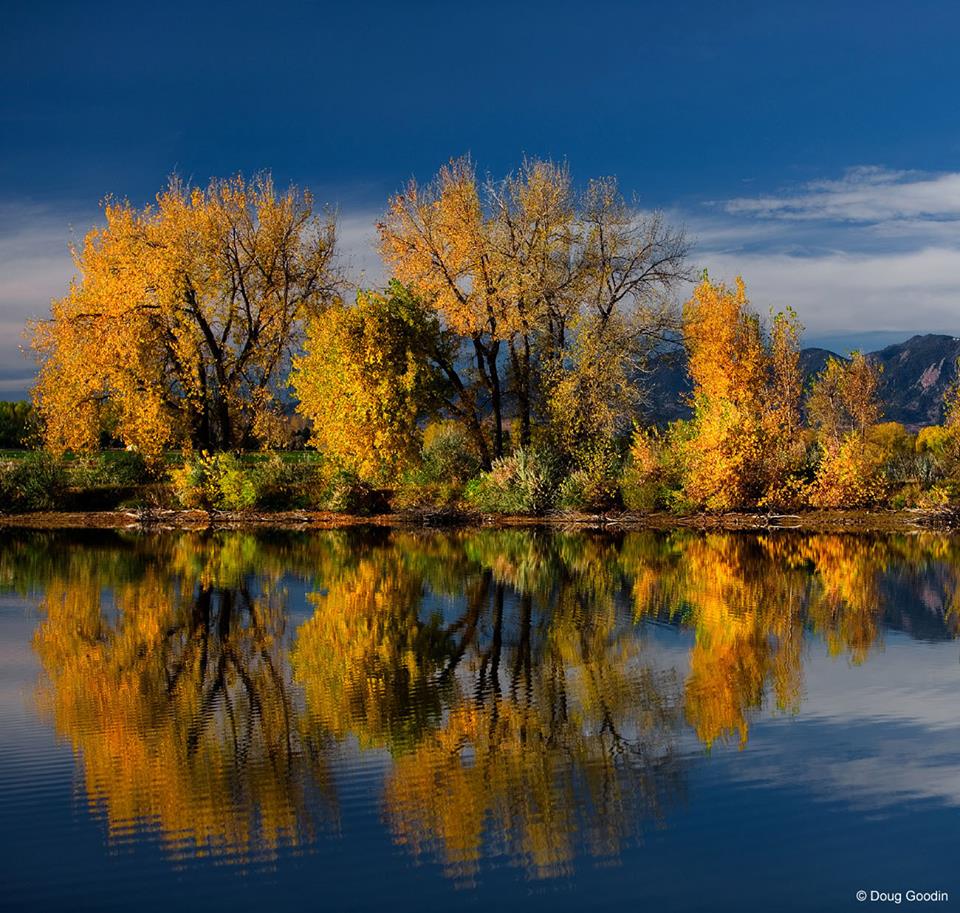 #HappySundayFunday  #SundayMorning  #SundayMood
#Boulder #BoulderCO #BoulderColorado
#Flatirons #OnlyInBoulder #Coloradical
(📸  Doug Goodin
