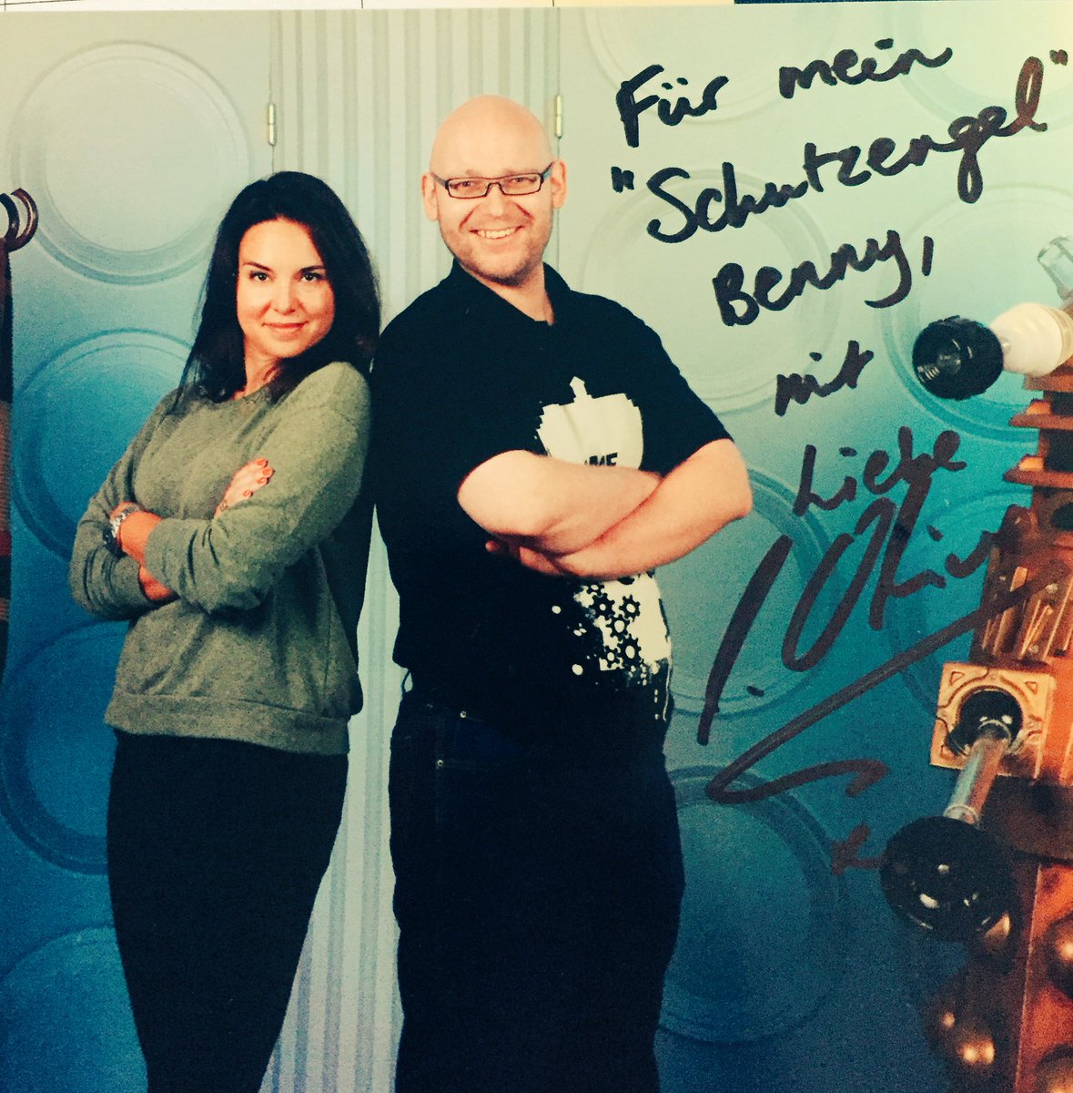 SBUXKassel's tweet photo. Danke für ein tolles Wochenende @ingridoliver100 und gute Fahrt heut Abend. Had a great time being your Schutzengel #TimeLash Cheers, Benny https://t.co/0zihBZViZo