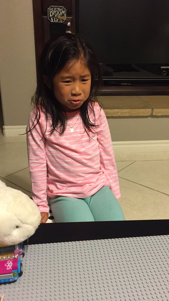 ahanguyen's tweet photo. And I wonder where she gets her #empathy from. #springcleaningearly #cutthecord #coldturkey https://t.co/sKNIC1AWRk