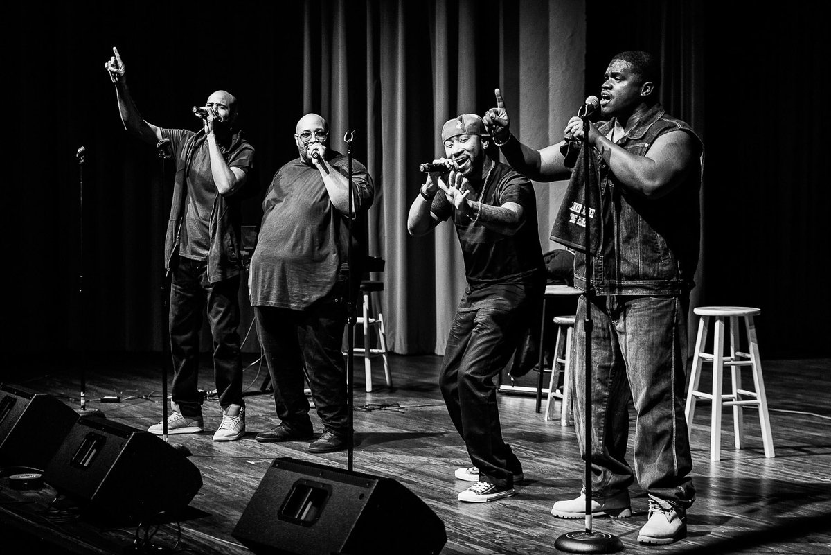 LinkinBridge's tweet photo. Wow! The Historic Theater was such a great show. Pics courtesy of @LisaJarema photography https://t.co/P0BgVAnY23
