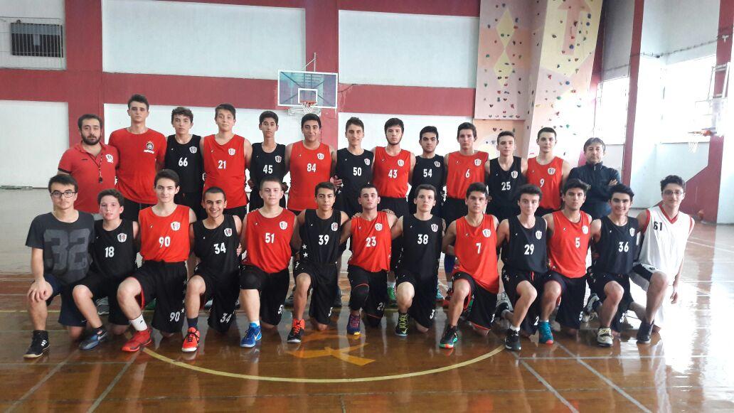 Takımımız 2016-17 sezonu U16(siyah) ve U17(kırmızı) takım kadroları.