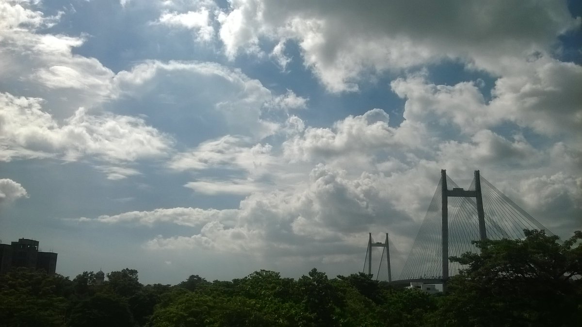 ParshKi_Neha's tweet photo. In mood to spam @8paramsingh @HarshitaGaur12 with little glimpse of Kolkata!
P.C: Me 😌
1st my fav place!😍 https://t.co/24Vjw1A68P