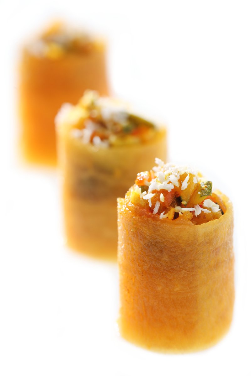 BrunoViala's tweet photo. Roll’s de volaille et curry by #executive #delice #HauteVoltigeCulinaire #traiteur #paris #ExecutiveTraiteur https://t.co/jXd8HCnIHM