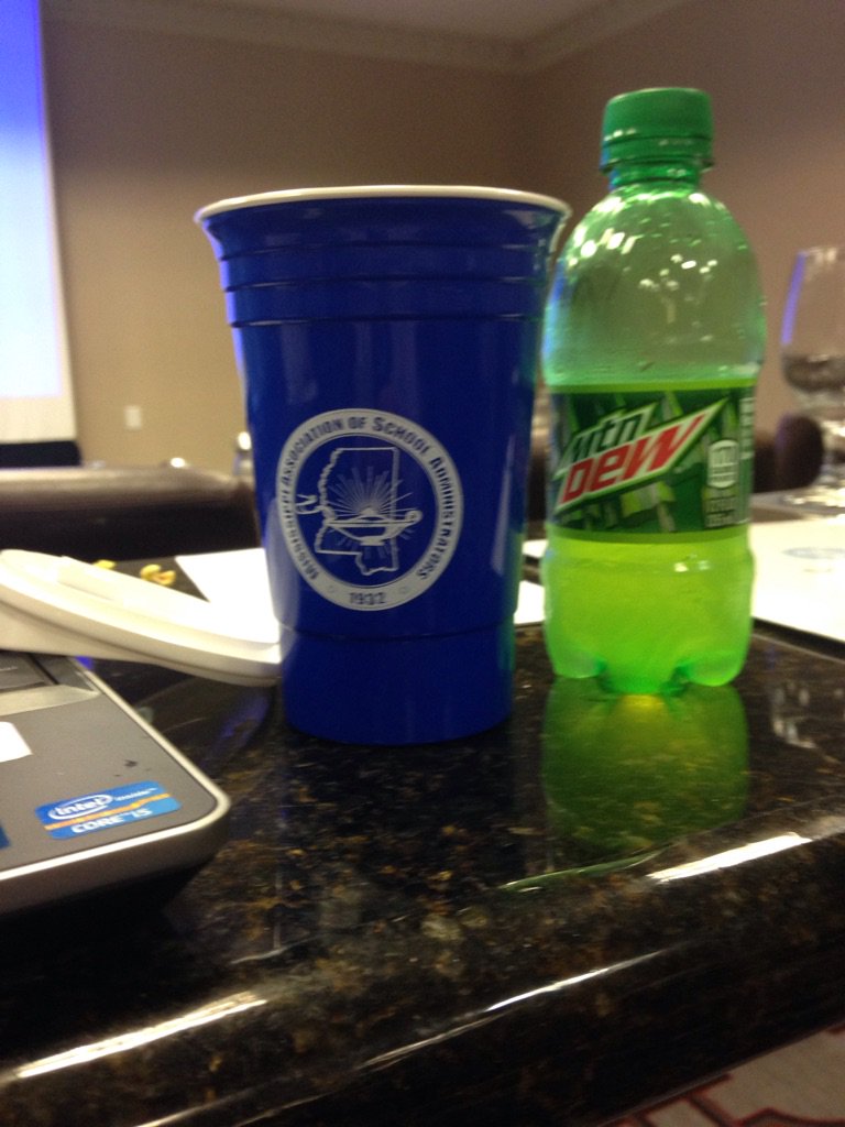 rk_smith's tweet photo. @MASA4MS Learning to #LeadLikeAChpion at the MASA preconference... https://t.co/VN3CVQ7uw0